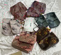 لوب نوار توت باق