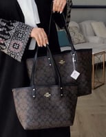 كوتش دبل فيس توت باق