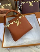 شنطة لويس فيتون