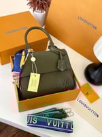 شنطة لويس فيتون كلوني