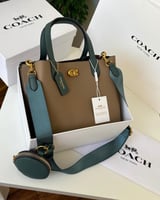 شنطة كوتش مولي