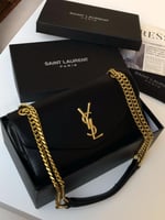 شنطة سان لوران