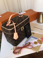 شنطة ميكب لويس فيتون