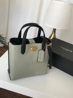 شنطة كوتش مولي