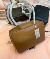 شنطة ميو ميو ليذر بو