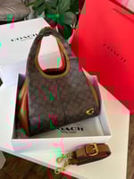 شنطة كوتش لانا