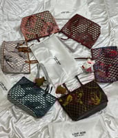 لوب نوار توت باق