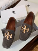 حذاء توري بورش