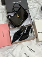 طقم سان لوران