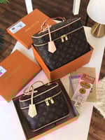 شنطة ميكب لويس فيتون