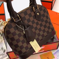 شنطة لويس فيتون بيبي الما