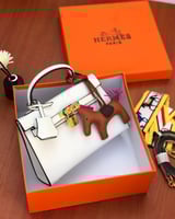 شنطة كايلي (لوقو ذهبي)