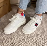 شوز قوتشي الهبة