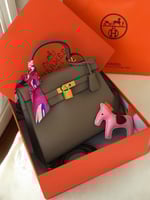 شنطة ارميز (وسط-قفل ذهبي)