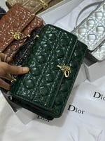 شنطة ديور لامع