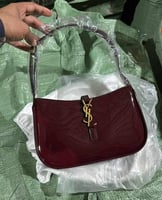 شنطة سان لوران هوبو