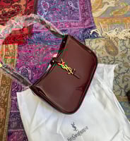 شنطة سان لوران هوبو