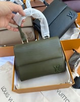 شنطة لويس فيتون النادرة