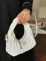 شنطة ميو ميو