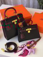 شنط كايلي وسط