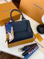 شنطة لويس فيتون كلوني