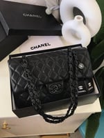 شنطة شانيل كلاسيك