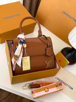 شنطة لويس فيتون كلوني