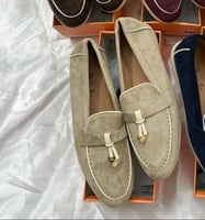 حذاء لوربيانا