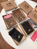 كارد هولدر كوتش