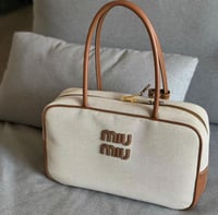 شنطة ميو ميو ليذر بو