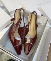 كعب سان لوران