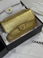 شنطة شانيل كلاسيك