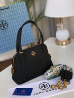 شنطة توري بورش