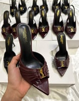 كعب سان لوران