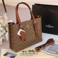 كوتش مولي توت باق