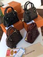 شنطة لويس فيتون