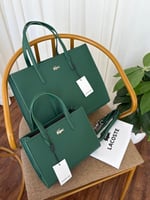 لاكوست توت باق