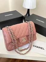 شنطة شانيل كلاسيك