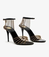 كعب سان لوران