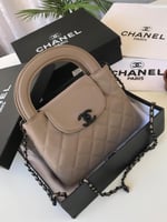 شنطة شانيل كيلي