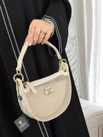 شنطة شانيل شفاف