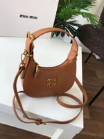 شنطة ميو ميو