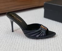 كعب سان لوران