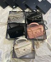 شنطة شانيل مكياج