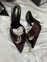 كعب سان لوران