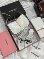 طقم سان لوران