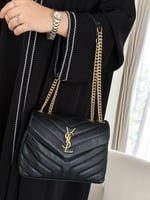 شنطة سان لوران توت باق