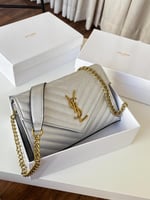 شنطة سان لوران