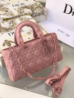 شنطة ديور ( مطفي )