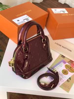 شنطة لويس فيتون